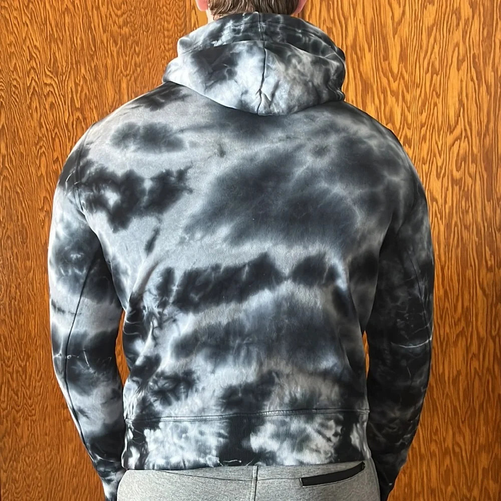 True Religion Logo Horseshoe Pullover Sweatshirt Tie Dye Size L NWT